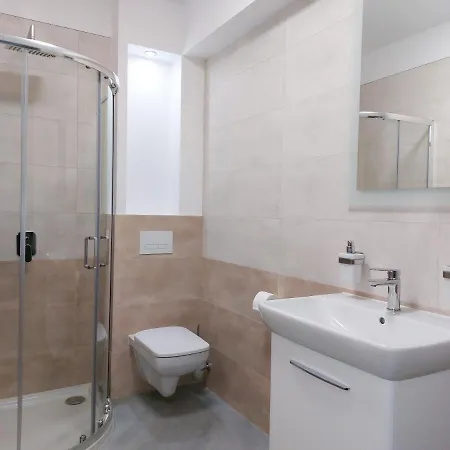 Mig Pokoje Goscinne Homestay *