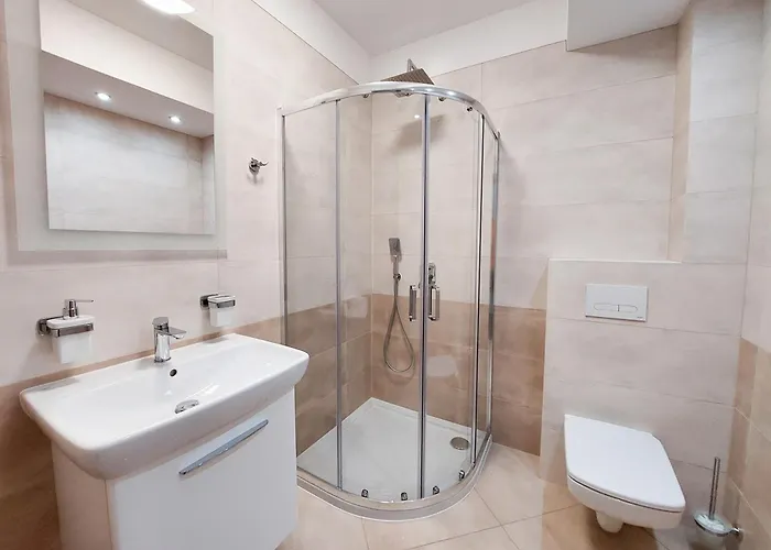 Mig Goscinne 民宿 Dziwnów